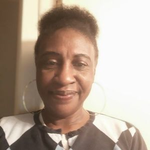 Meet your Posher, Ella